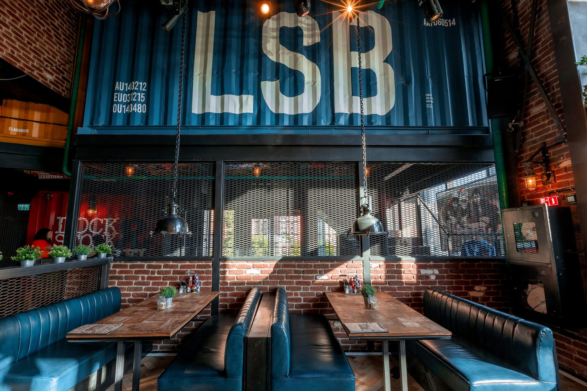 Lock Stock & Barrel Kazan